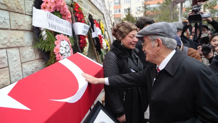 Eskişehir Büyükşehir Belediyesi Meclis Üyesi Mustafa Önder Son Yolculuğuna Uğurlandı