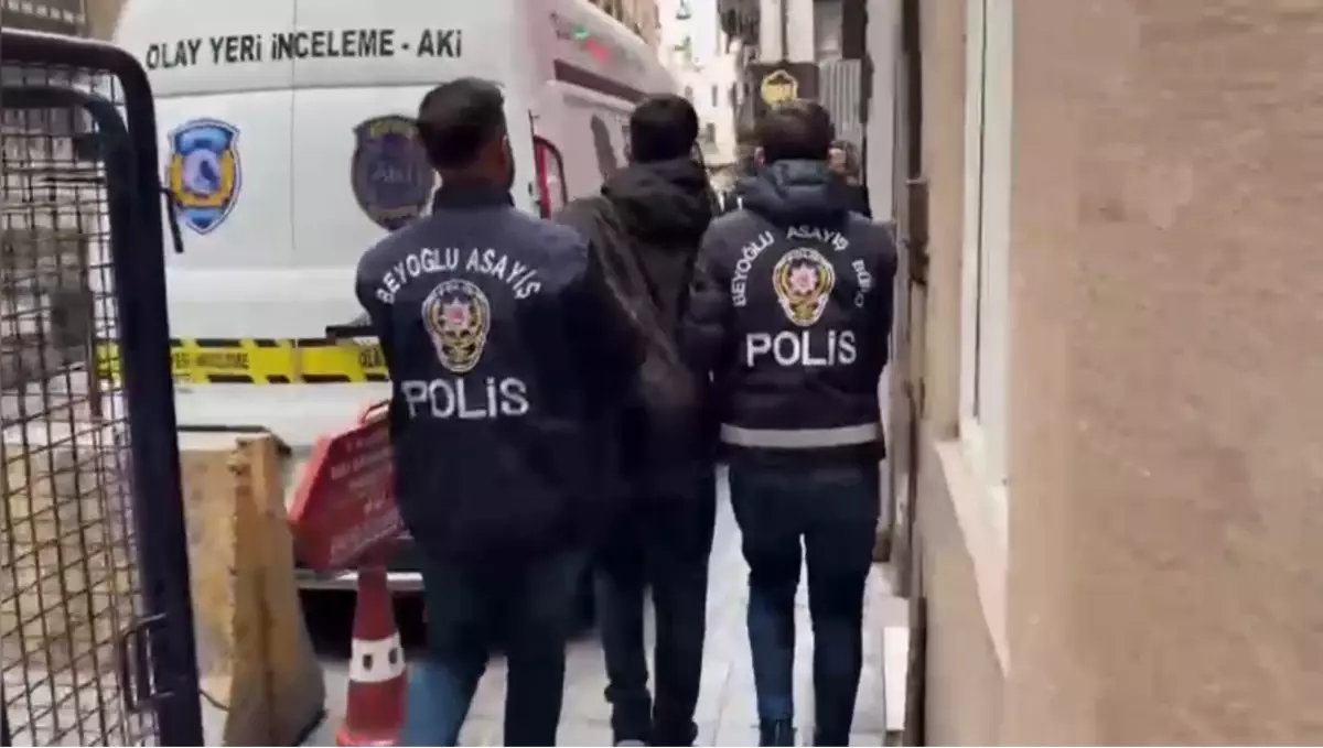 17 Yaşındaki Kapkaççı Yakalandı