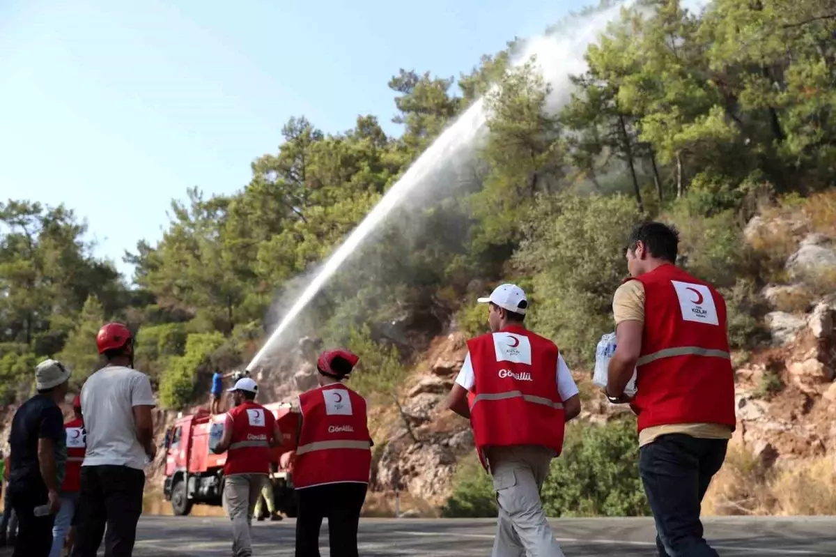 Türk Kızılay, Dünya Gönüllüler Günü’nde İyiliğin Gücüne Dikkat Çekiyor