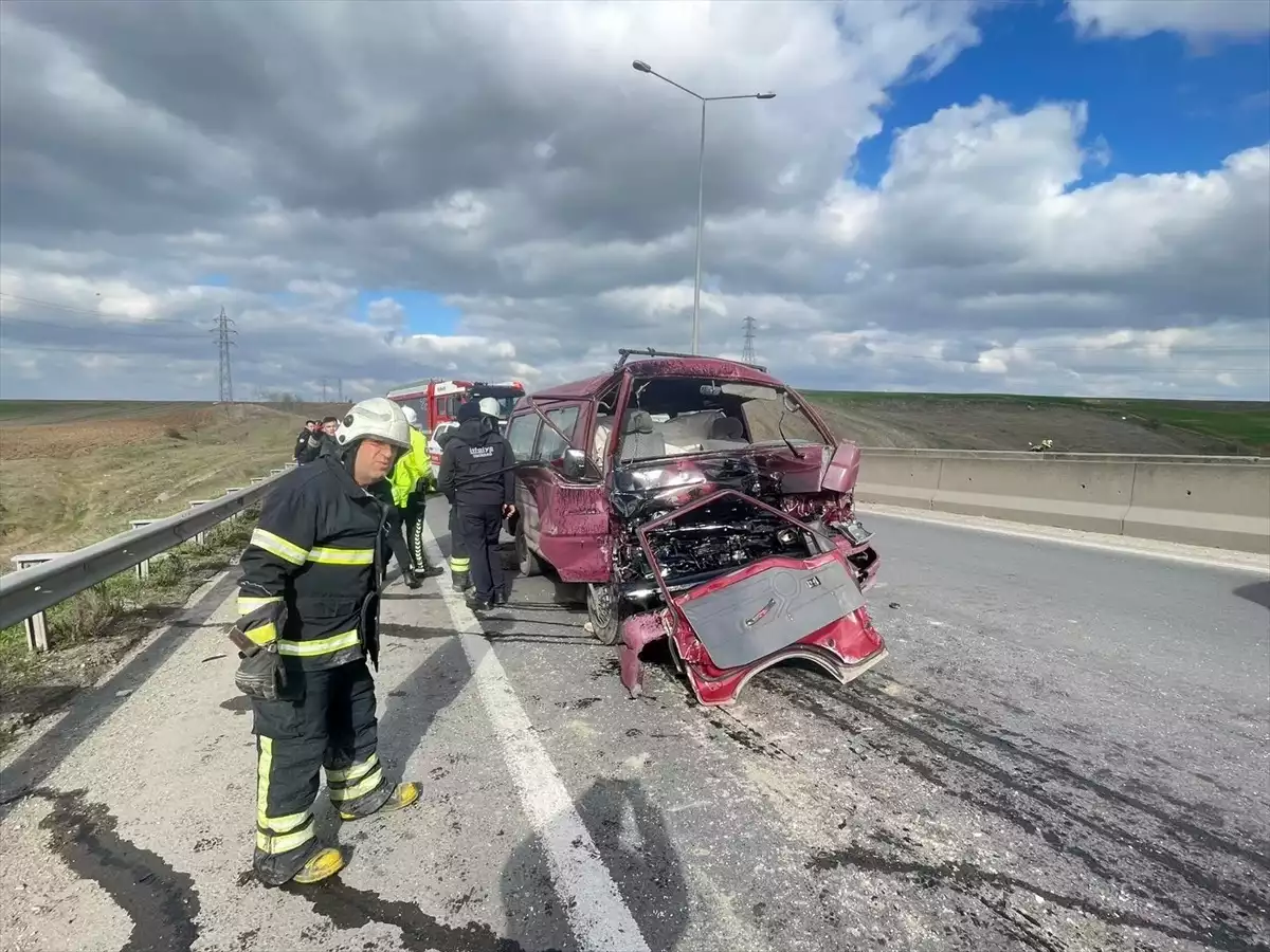 Çorlu’da Minibüs Kazası: 1 Yaralı